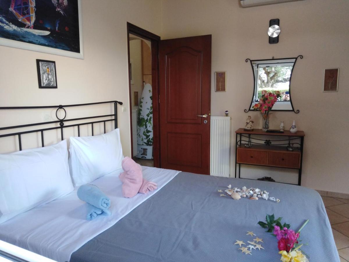 Golden Sea Villa Kalamata Extérieur photo