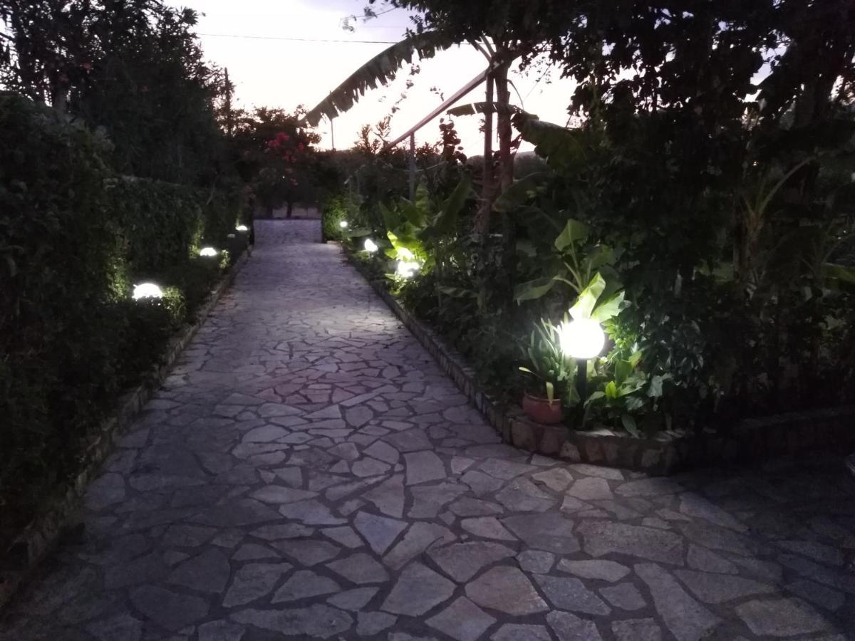 Golden Sea Villa Kalamata Extérieur photo