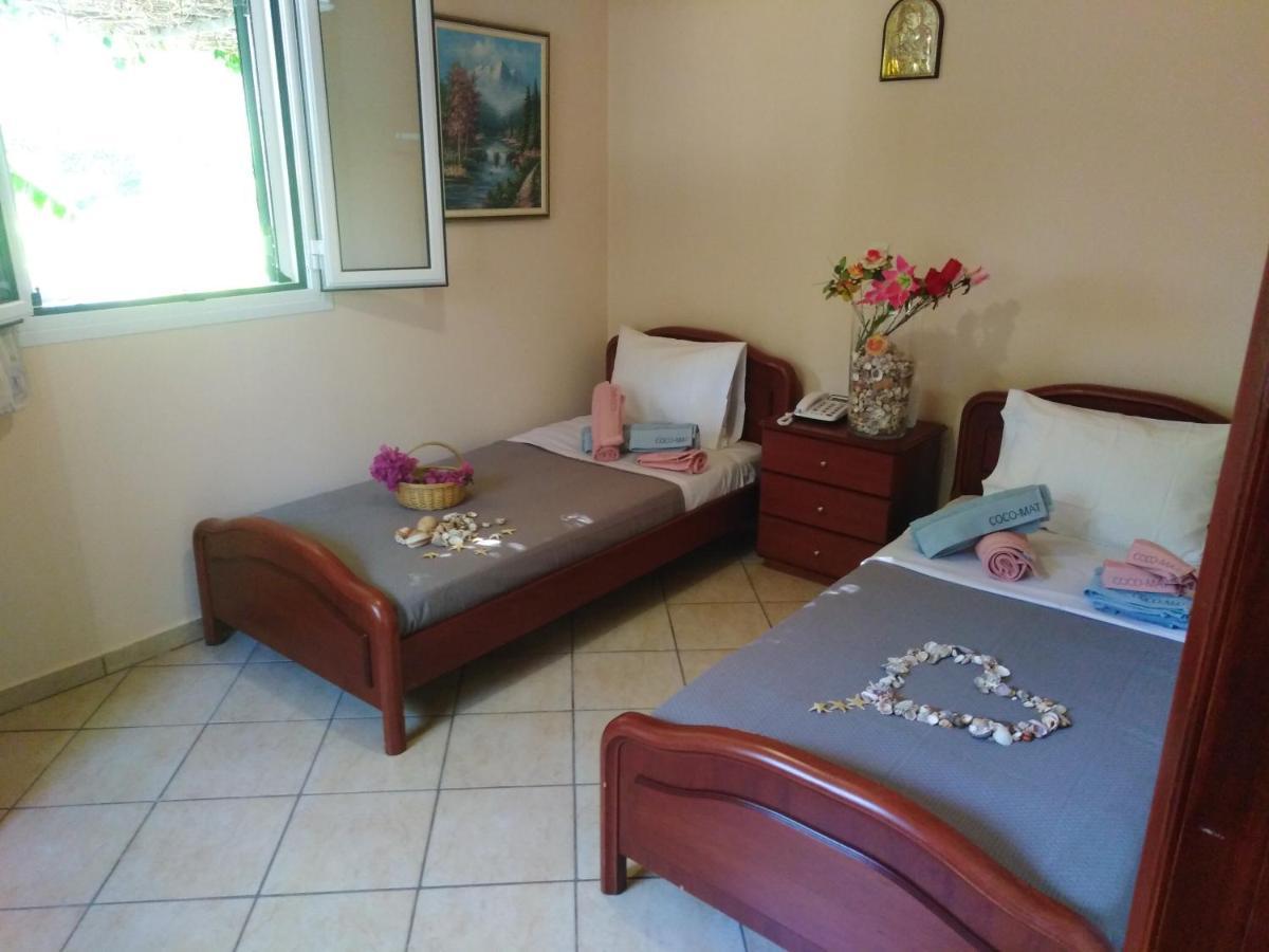 Golden Sea Villa Kalamata Extérieur photo