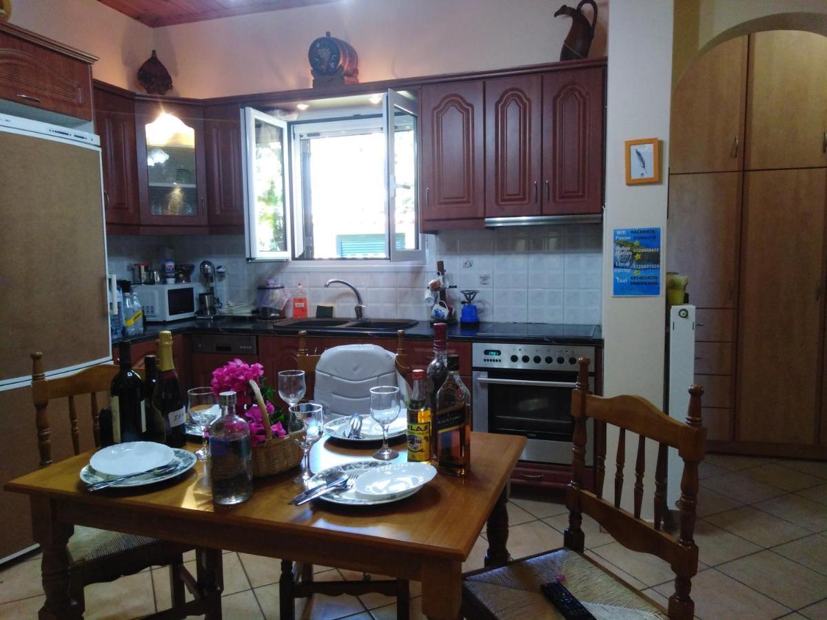 Golden Sea Villa Kalamata Extérieur photo